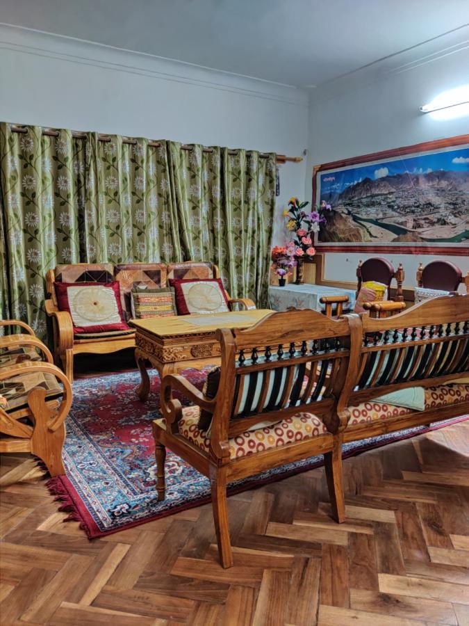 Youthok Guest House Leh Luaran gambar